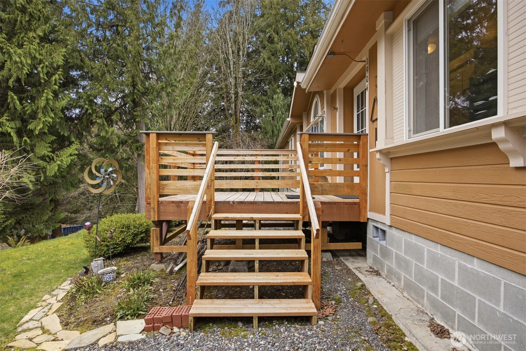 1904 Yew Street Road Bellingham, WA 98229 - Photo 29 of 38 Gallery Image 29