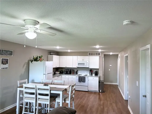 $370,000 | 709 South Holden Street, Warrensburg, MO 64093