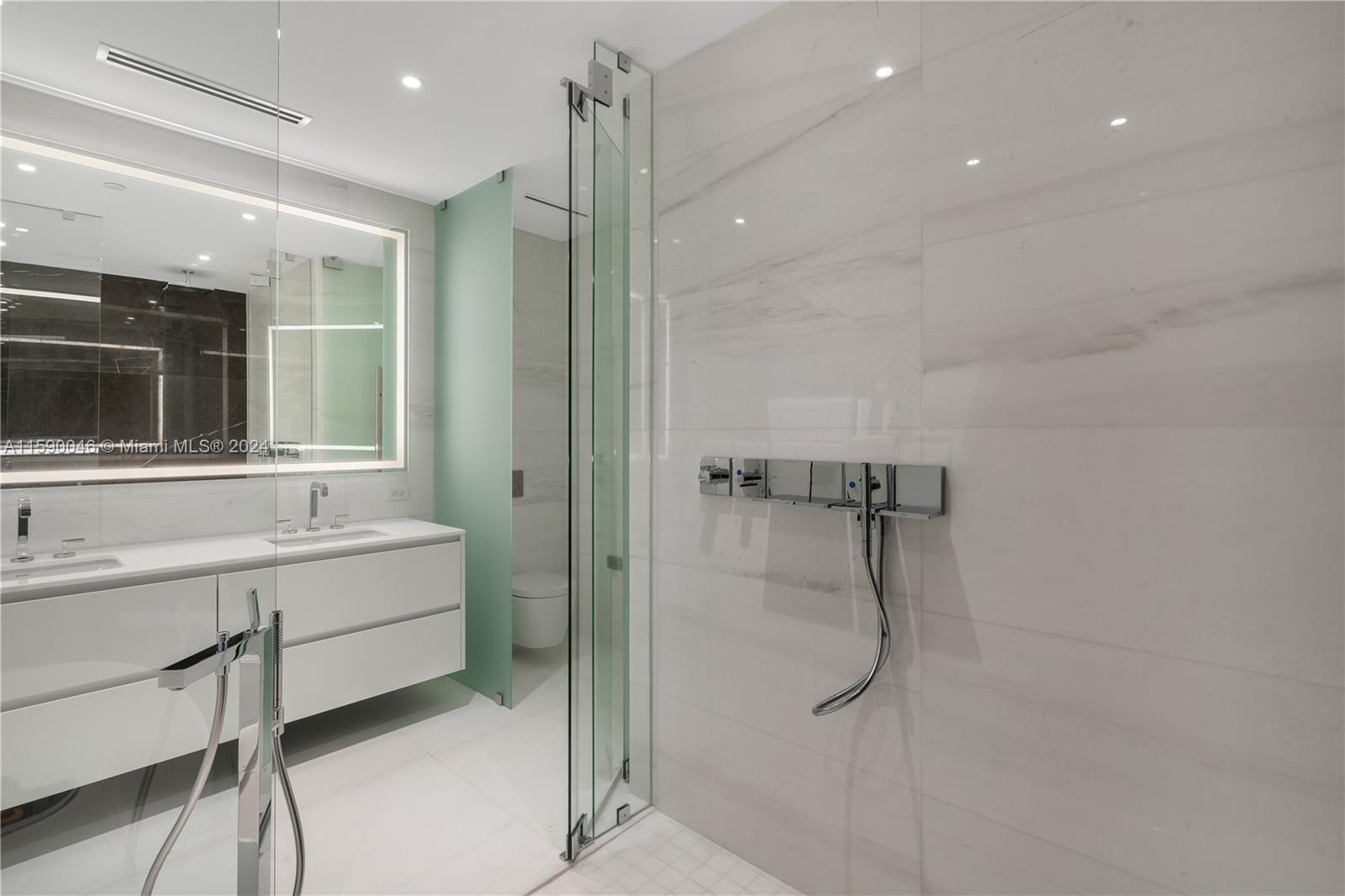 300 Biscayne Blvd Way, Unit 3105 Miami, FL 33131 - Photo 22 of 53