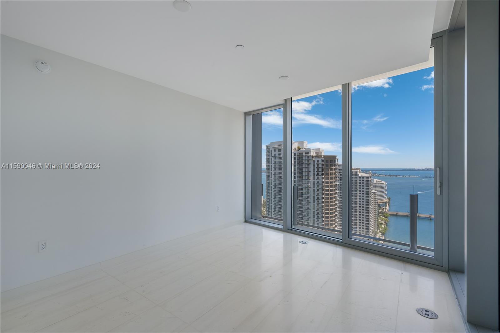 300 Biscayne Blvd Way, Unit 3105 Miami, FL 33131 - Photo 24 of 53 2nd bedroom