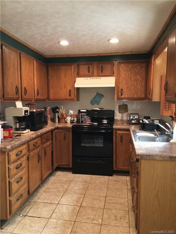 249 Jones Road Fletcher, NC 28732 - Photo 4 of 9 Gallery Image 4