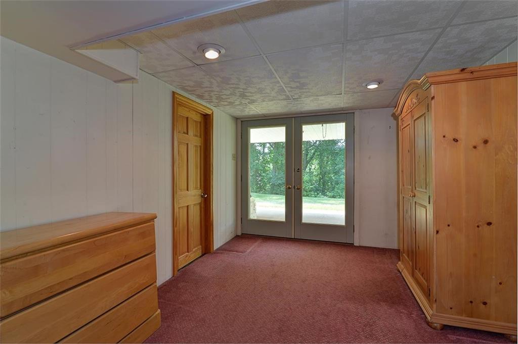 1061 Fiddleback Drive McKees Rocks, PA 15136 - Photo 16 of 20