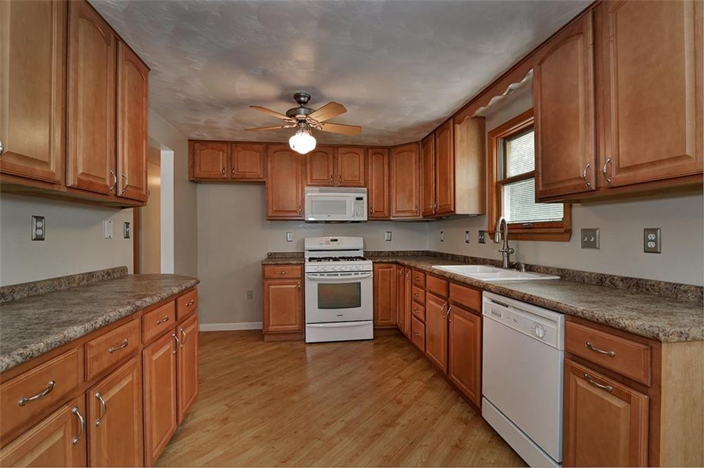 1061 Fiddleback Drive McKees Rocks, PA 15136 - Photo 8 of 20