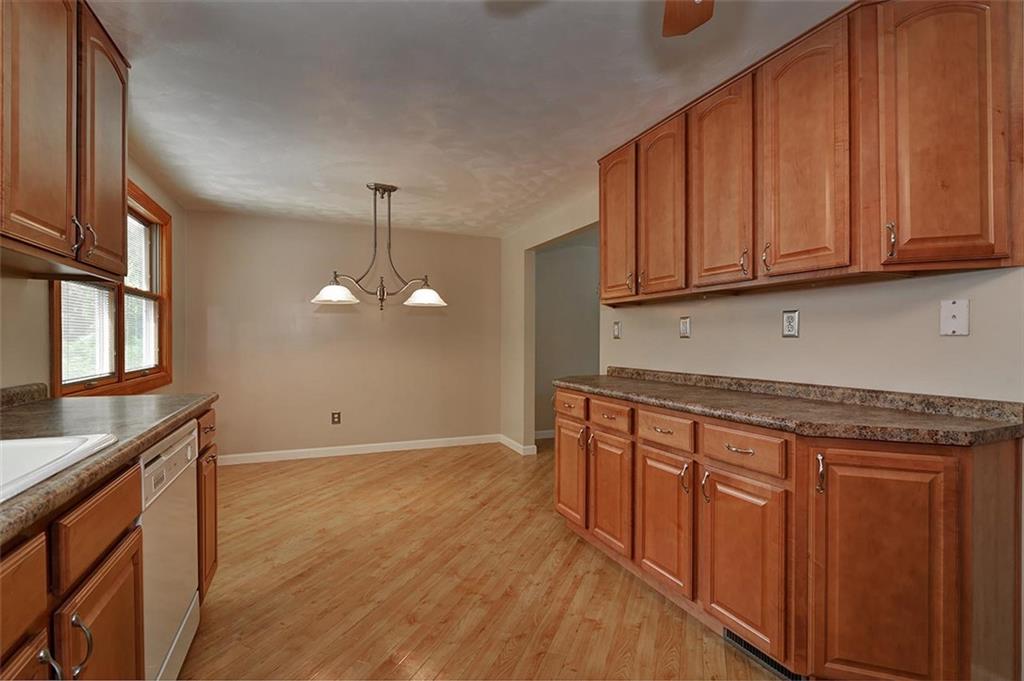 1061 Fiddleback Drive McKees Rocks, PA 15136 - Photo 10 of 20