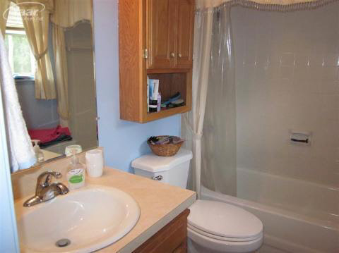 5420 East Coldwater Road Flint, MI 48506 - Photo 19 of 27 20217072-18.JPG