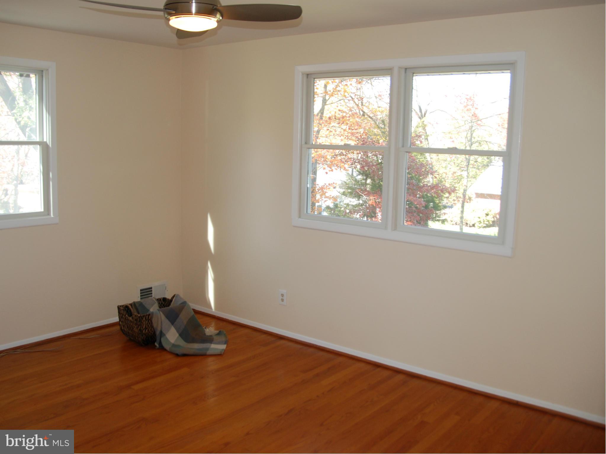 8112 Bullock Lane Springfield, VA 22151 - Photo 21 of 30 Upstairs
