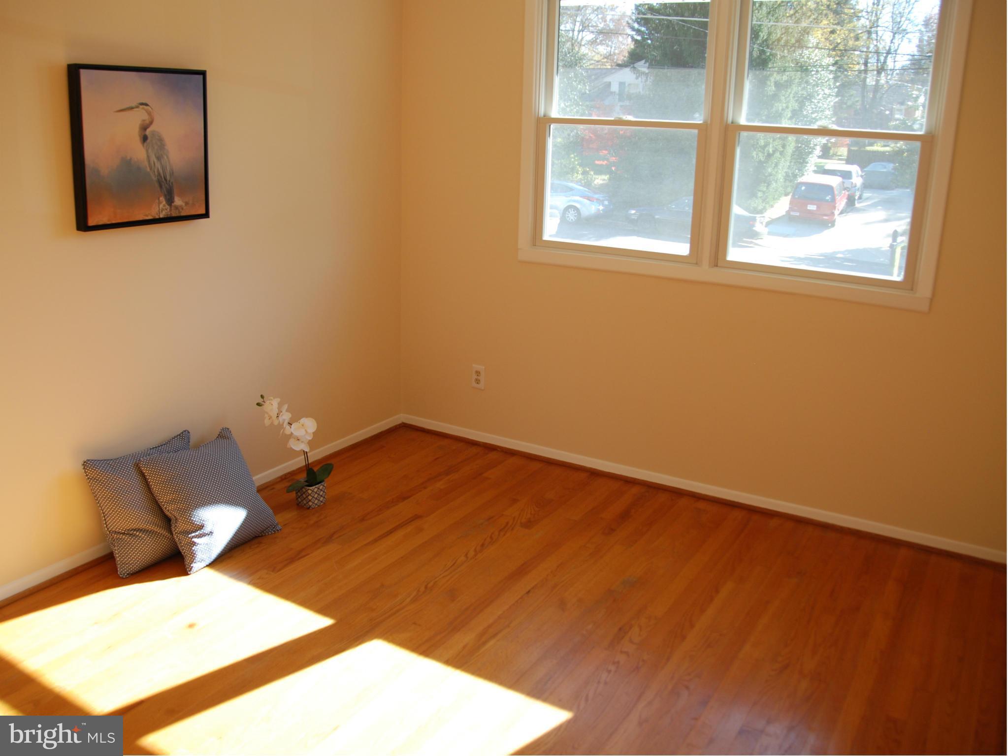 8112 Bullock Lane Springfield, VA 22151 - Photo 23 of 30 Ustairs Bedroom #3