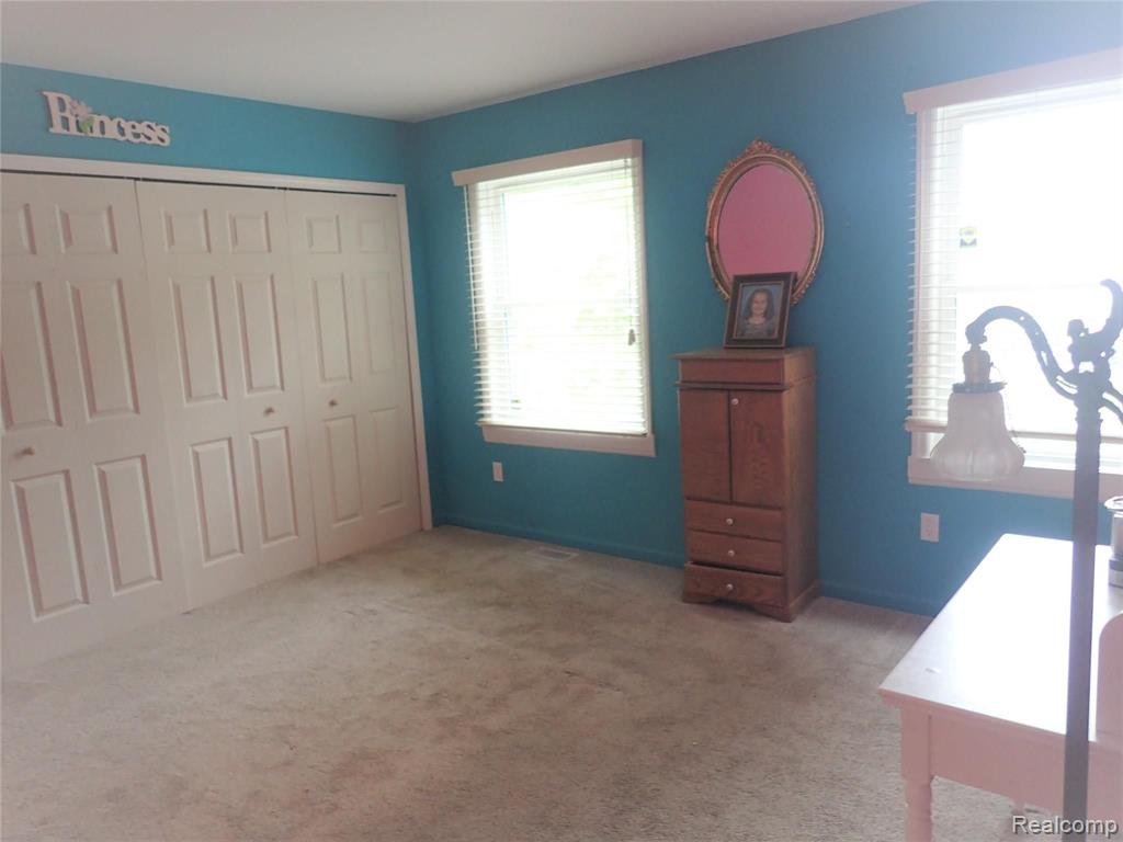 1105 Marquette Court Rochester Hills, MI 48307 - Photo 19 of 27