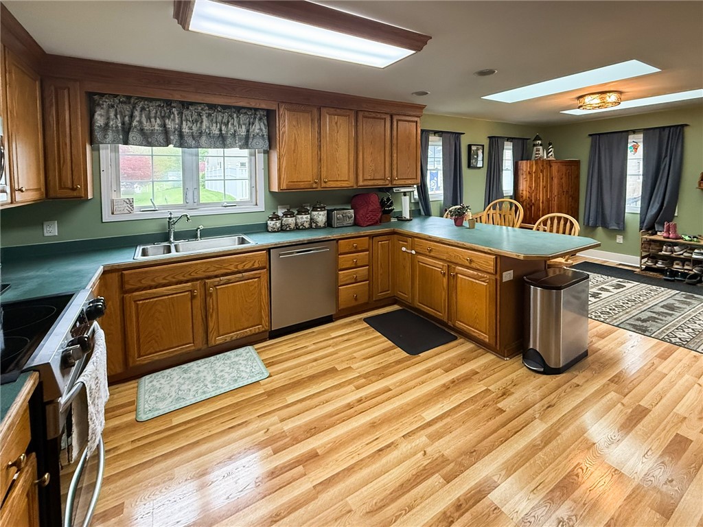 1240 Canandaigua Road Palmyra, NY 14522 - Photo 7 of 31
