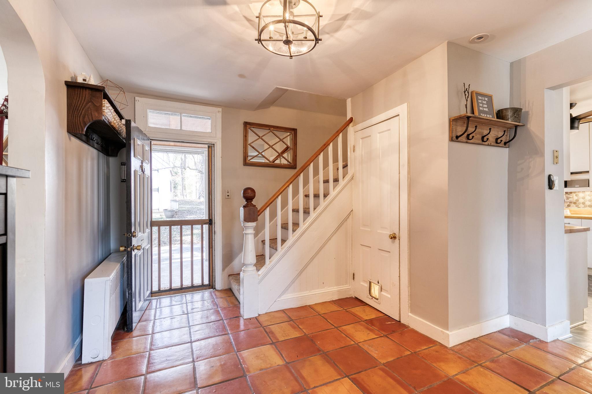 5905 Pimlico Road Baltimore, MD 21209 - Photo 8 of 38