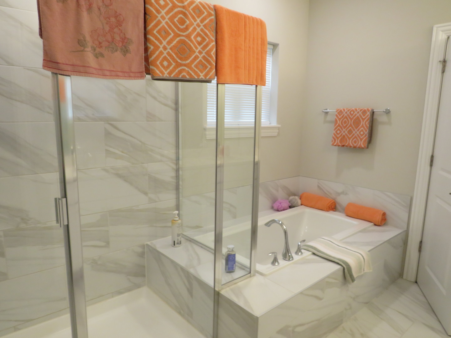 21407 Bay Tree Court Shorewood, IL 60404 - Photo 34 of 53 a bathroom with a sink and a shower