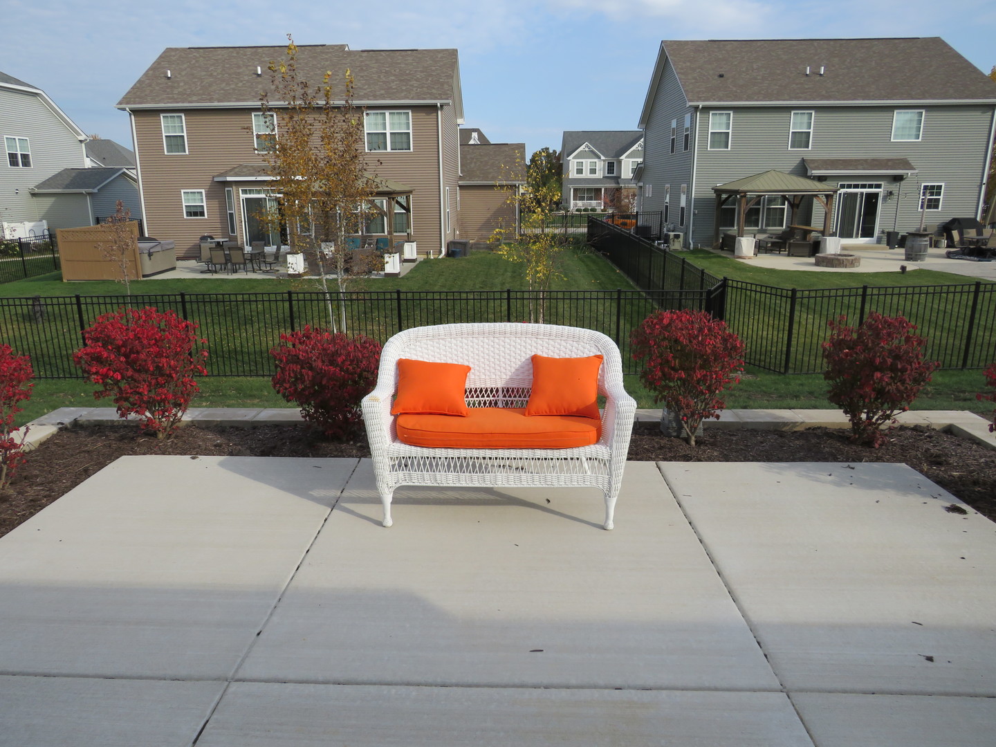 21407 Bay Tree Court Shorewood, IL 60404 - Photo 8 of 53 a view of a patio with a table and chairs
