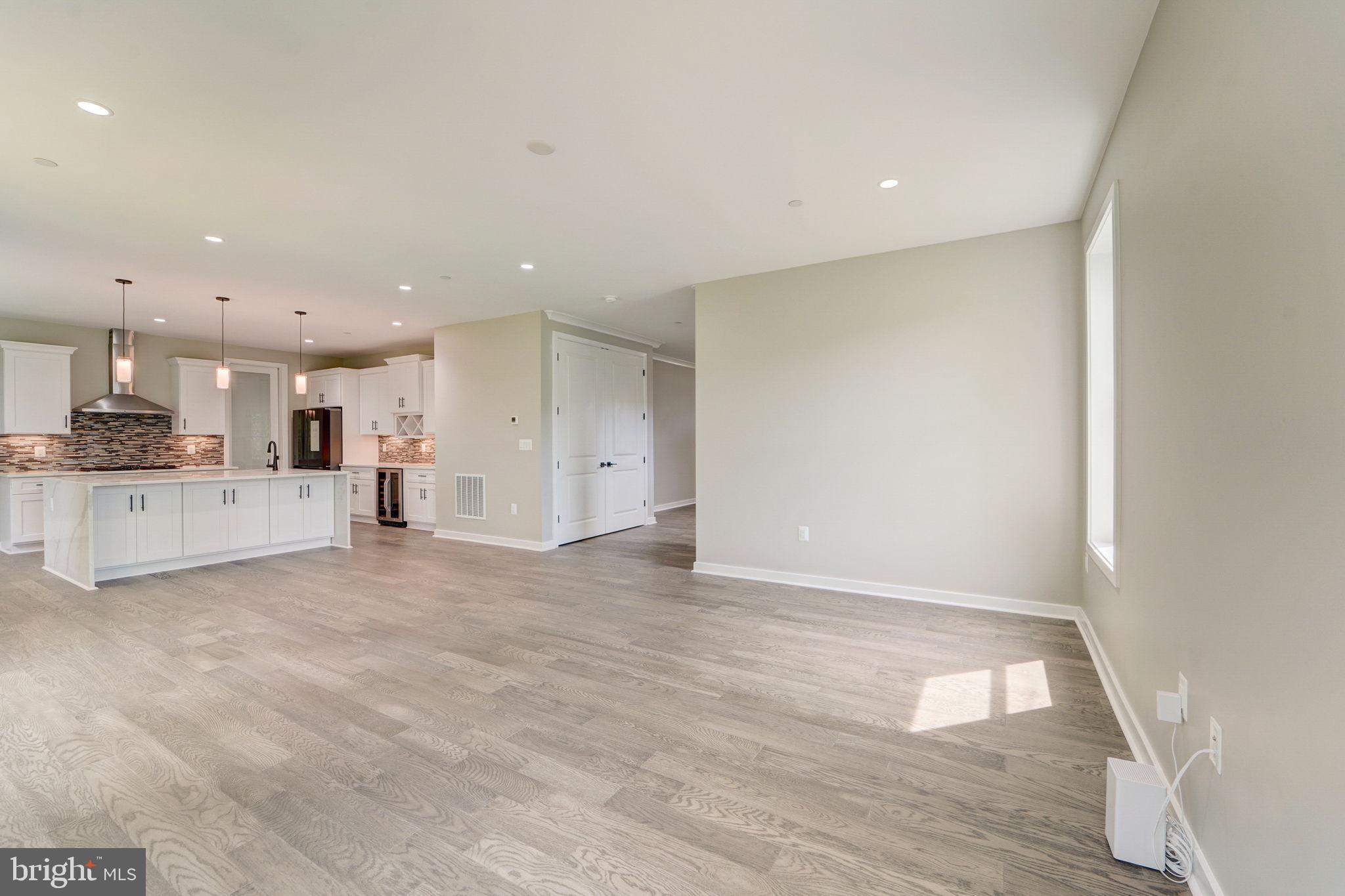 7618 Carla Road Pikesville, MD 21208 - Photo 8 of 44