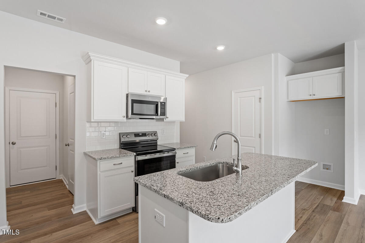 112 Powell Townes Way, Unit 294 Raleigh, NC 27603 - Photo 10 of 40 FMWeb12
