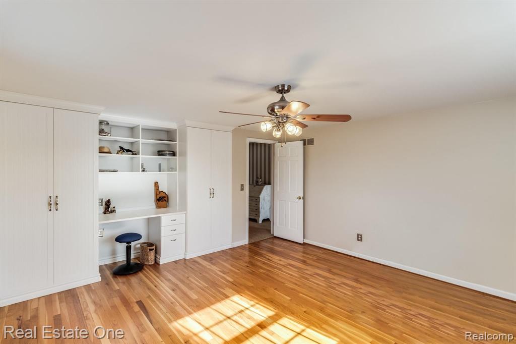 35949 Congress Road Farmington Hills, MI 48335 - Photo 36 of 47