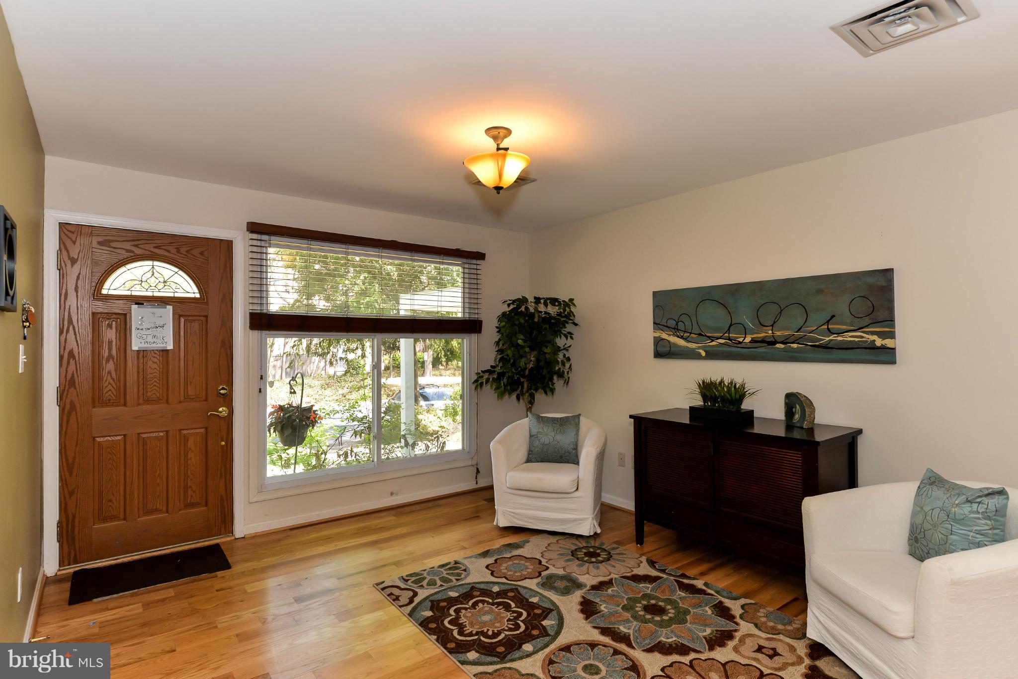 6304 Bells Mill Road Bethesda, MD 20817 - Photo 5 of 16 Living Room