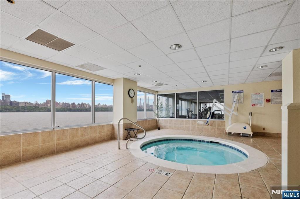 214 The Promenade, Unit 214 Edgewater, NJ 07020 - Photo 36 of 36