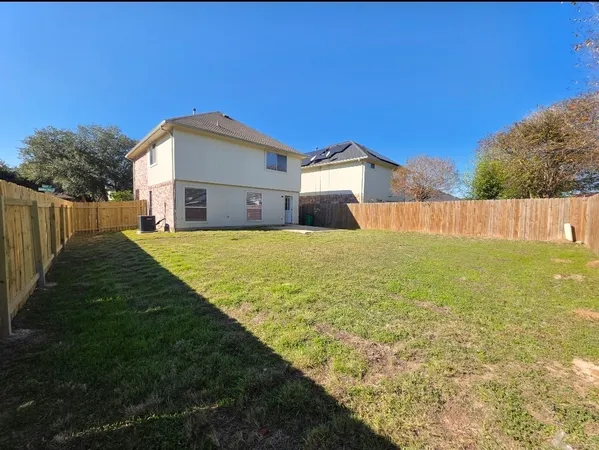 $2,050 | 6606 Highwind Bend Lane, Katy, TX 77449