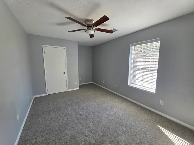 a view of entryway and hall