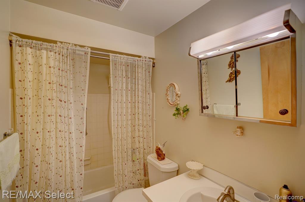 19940 Briggs Road New Lothrop, MI 48460 - Photo 27 of 42