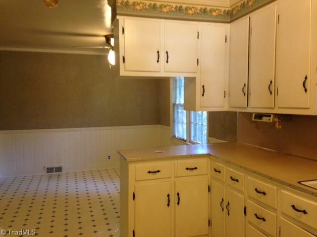 4374 Rustic Road Northwest Winston-Salem, NC 27106 - Photo 11 of 13 Gallery Image 11