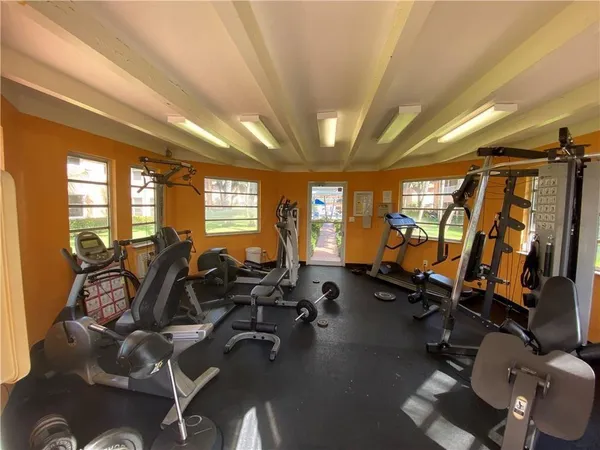 $2,000 | 760 Southeast 2nd Avenue, Unit C202, Deerfield Beach, FL 33441