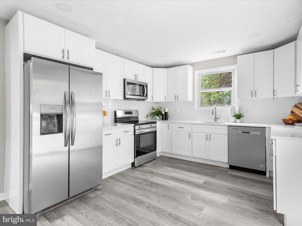 106 Reavis Road Hanover, MD 21076 - Photo 11 of 35