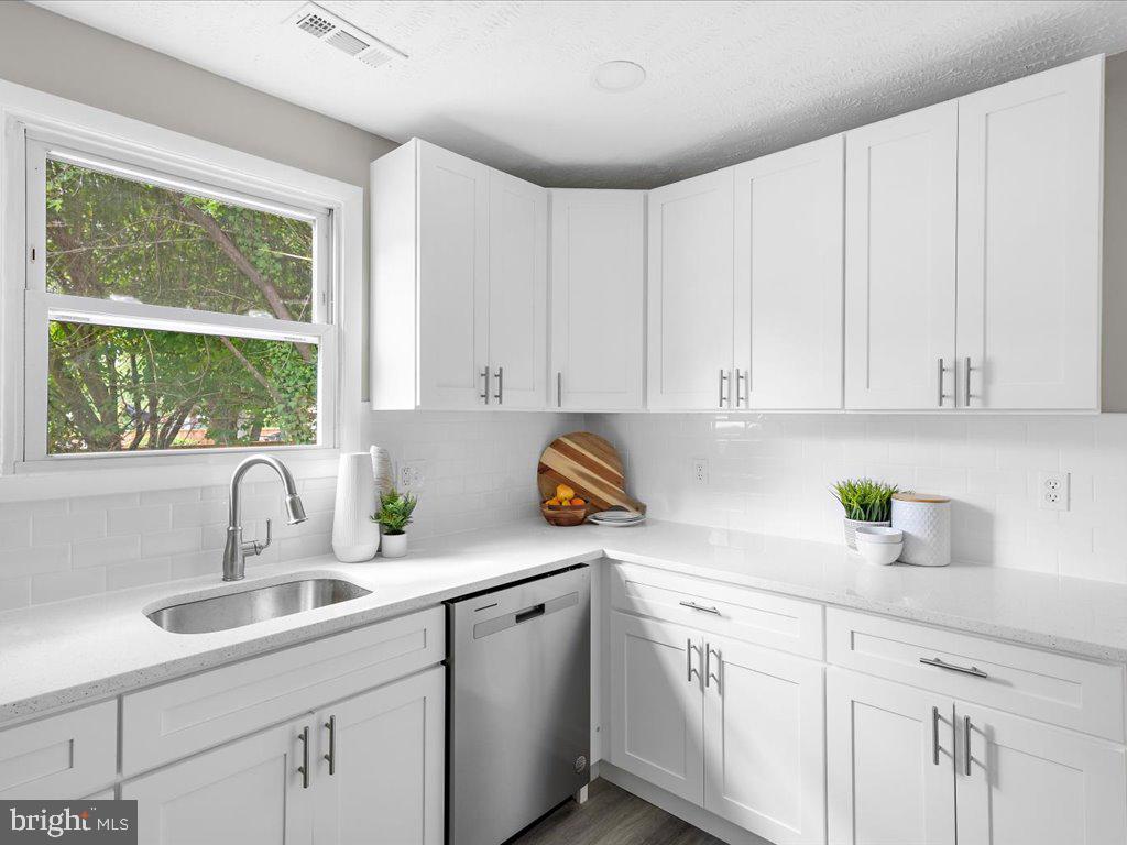 106 Reavis Road Hanover, MD 21076 - Photo 14 of 35