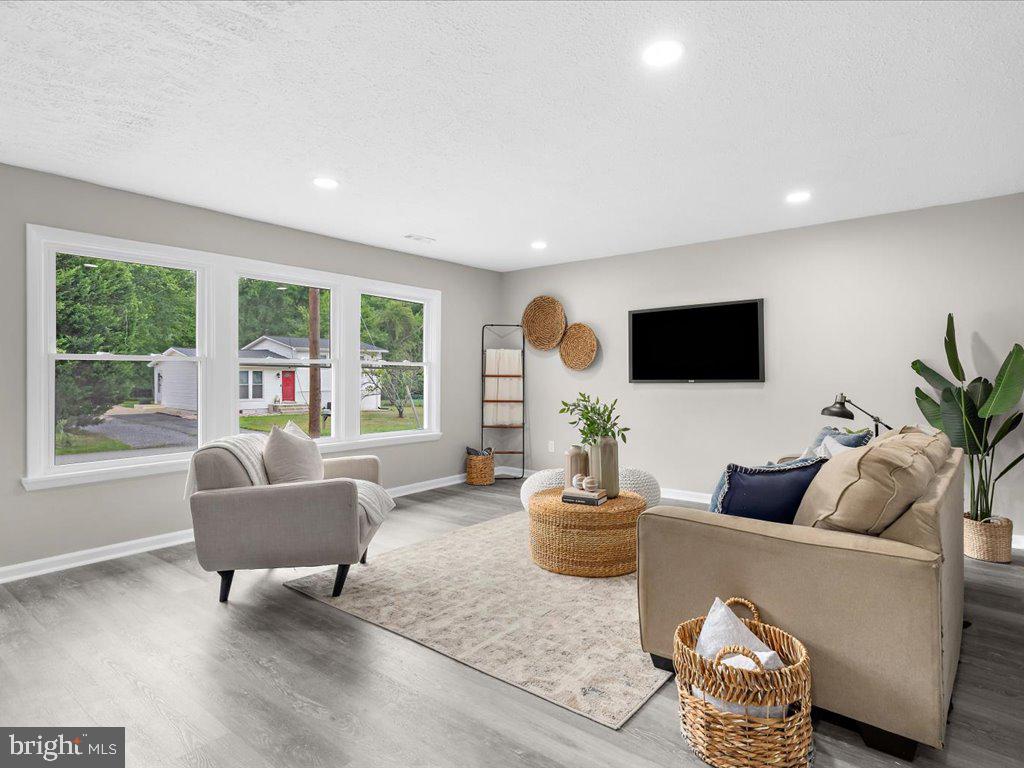 106 Reavis Road Hanover, MD 21076 - Photo 6 of 35