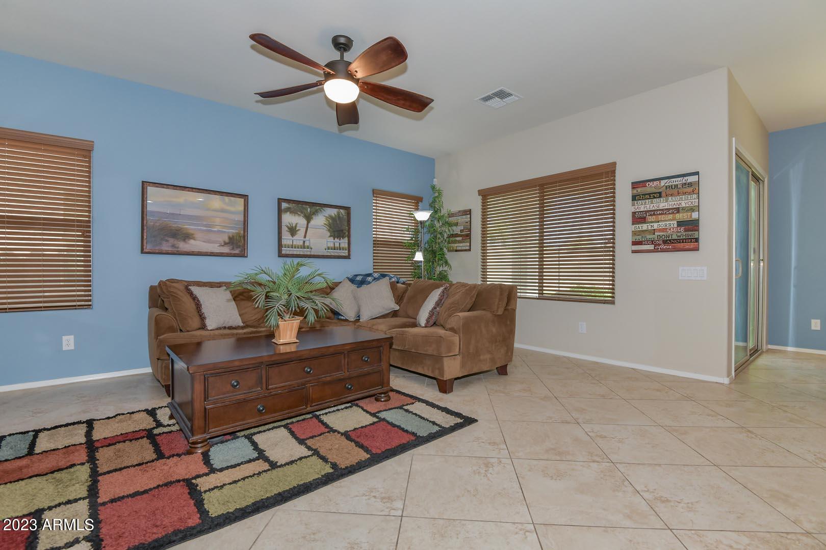 5428 West Yearling Road Phoenix, AZ 85083 - Photo 7 of 39 Great Room