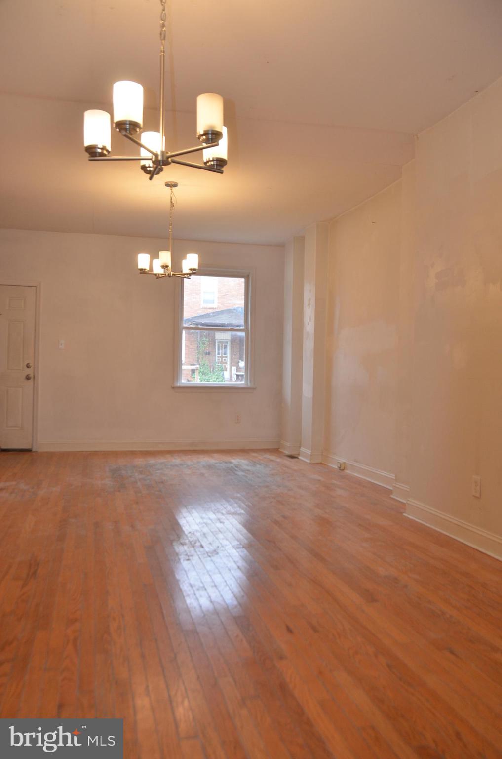 521 Rappolla Street Baltimore, MD 21224 - Photo 7 of 54
