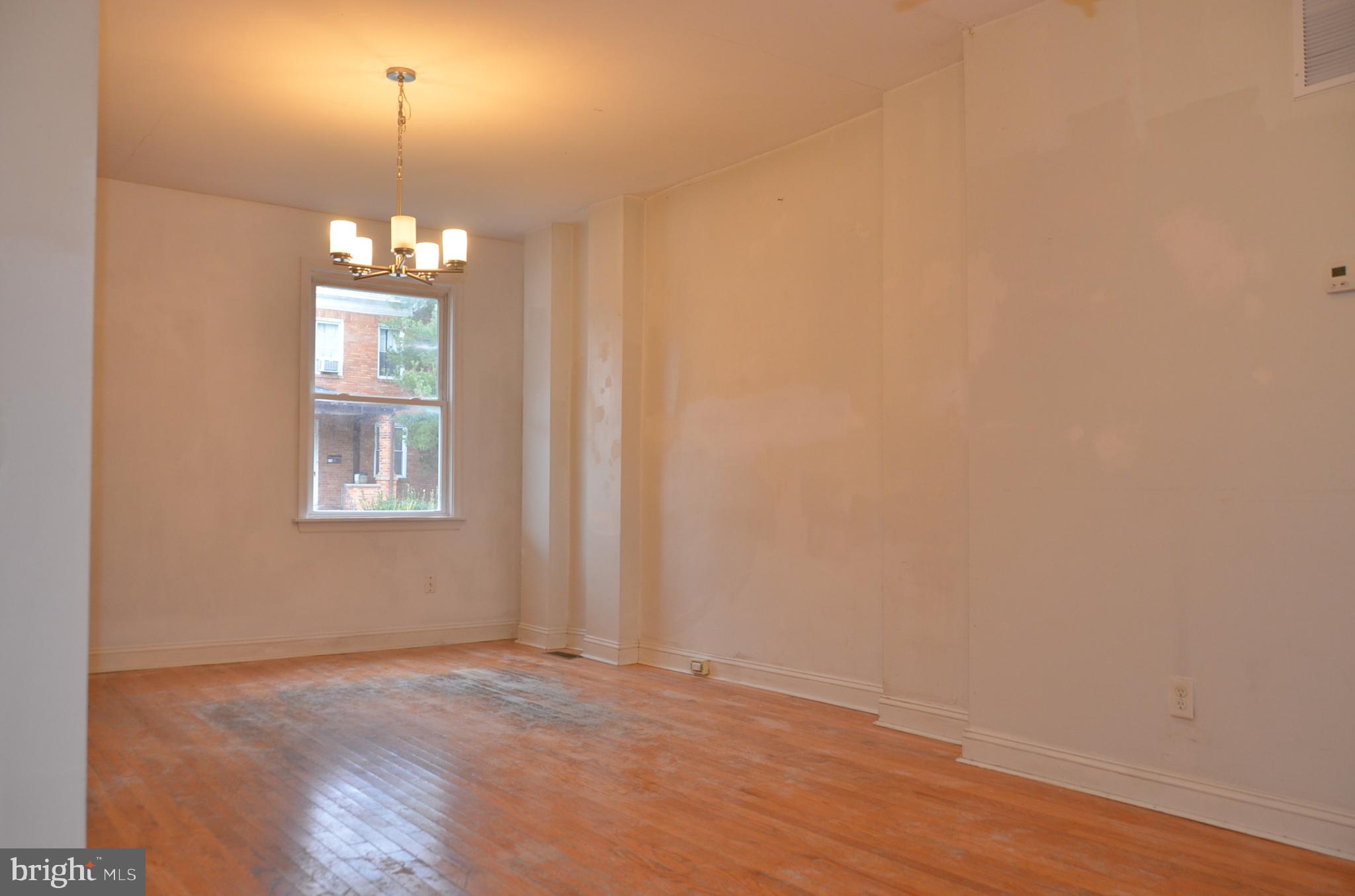 521 Rappolla Street Baltimore, MD 21224 - Photo 8 of 54