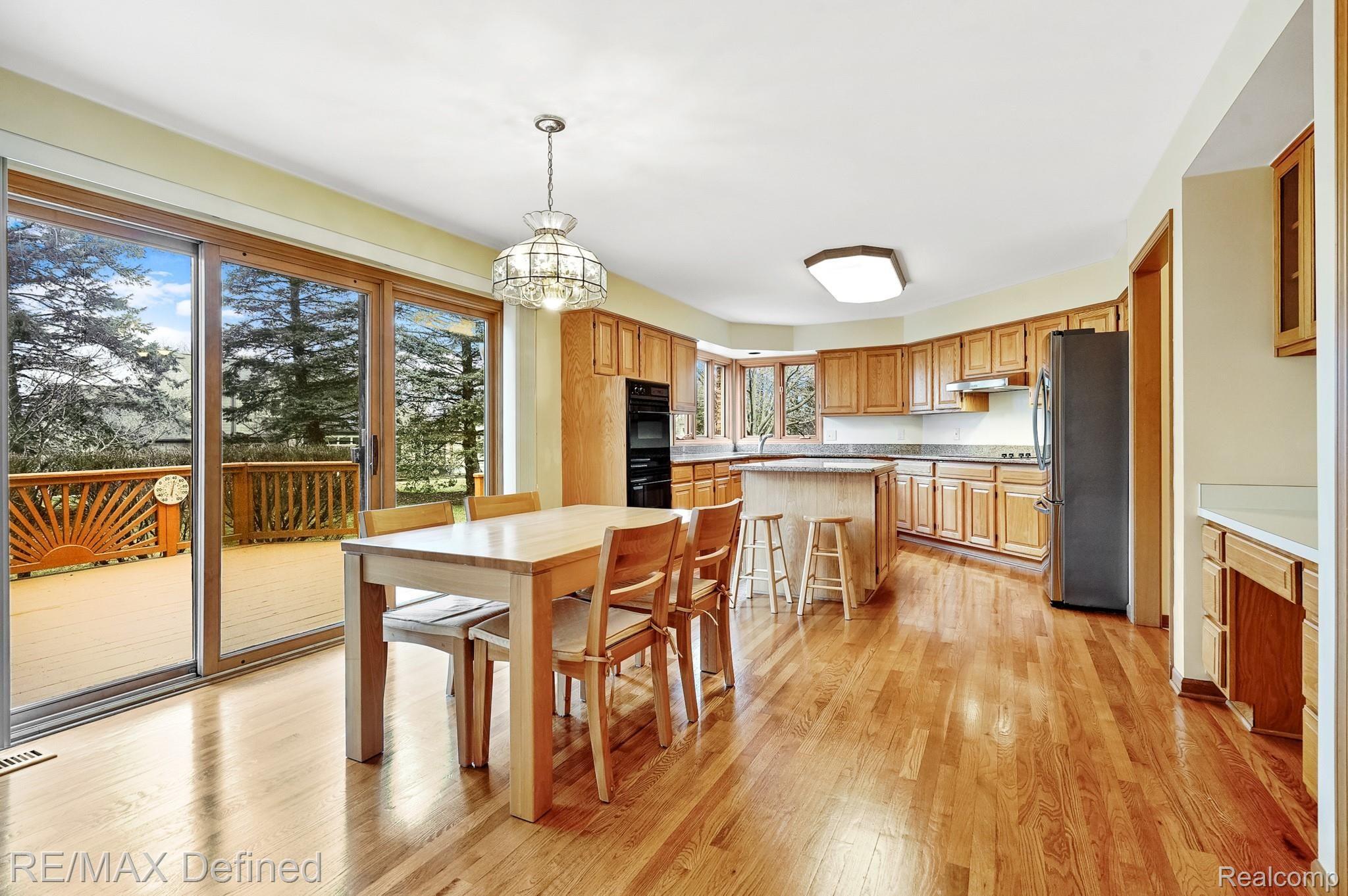 4851 Rambling Drive Troy, MI 48098 - Photo 11 of 43 11.jpg