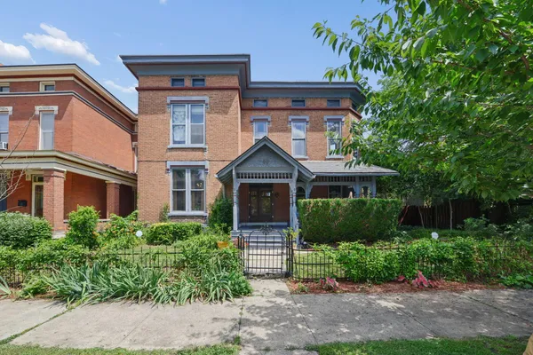 $969,900 | 40 Smith Place, Columbus, OH 43201