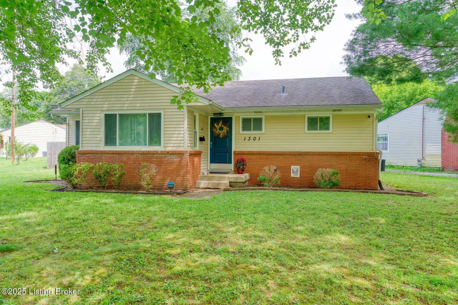1301 Mark Trail Road Louisville, KY 40242 - Photo 1 of 42 photo_online_001