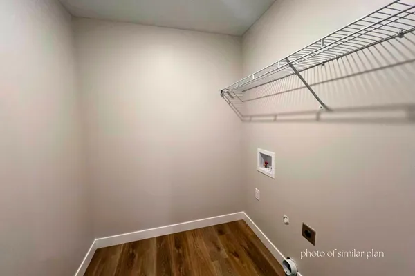 $449,800 | 1821 Redbud Circle, Eldridge, IA 52748