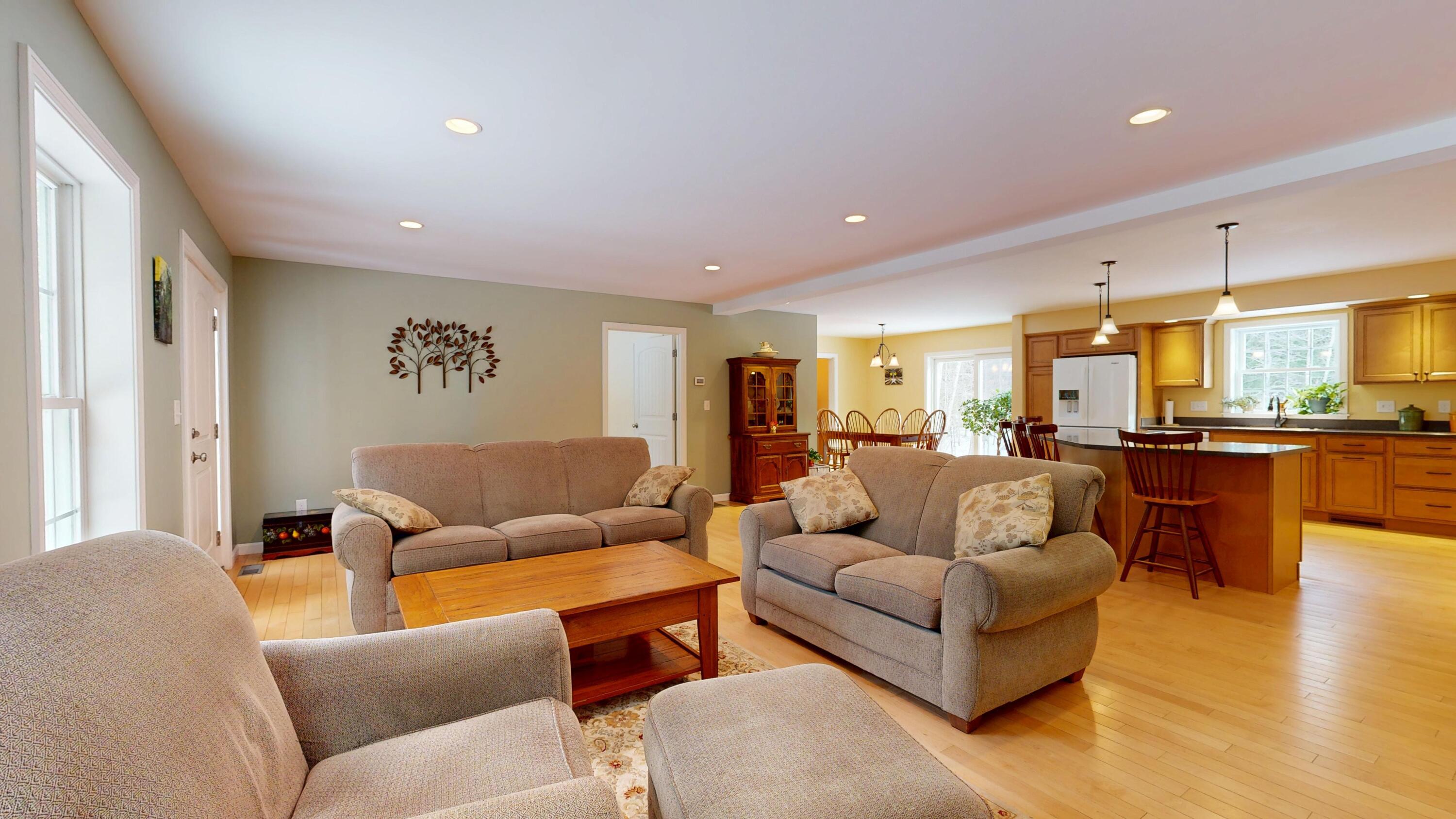 141 Bradbury Road Lewiston, ME 04240 - Photo 21 of 101 Living Room