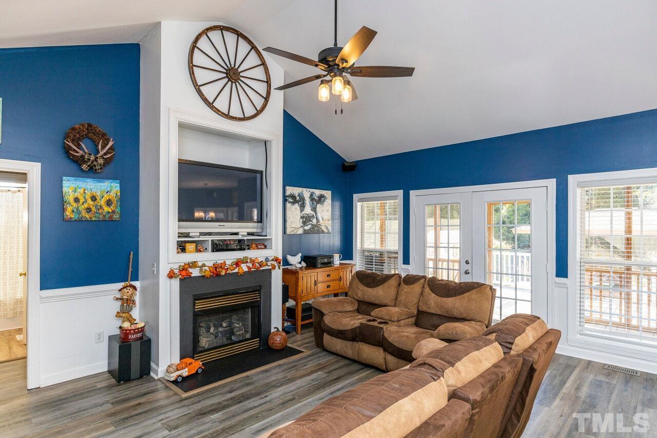 365 Cooper Branch Road Clayton, NC 27520 - Photo 8 of 30 Gallery Image 8