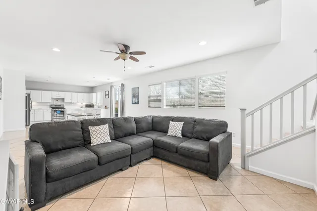 $615,000 | 2060 Krystal Avenue, Lancaster, CA 93534