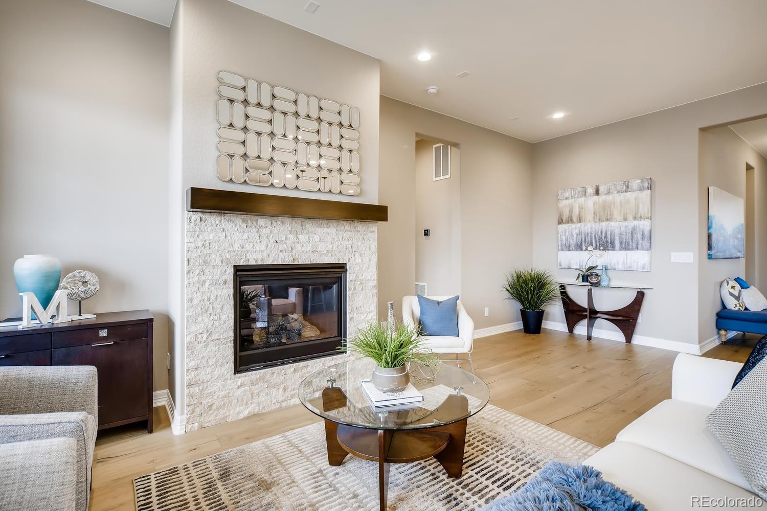 8502 South Rome Way Aurora, CO 80016 - Photo 4 of 22 Gallery Image 4