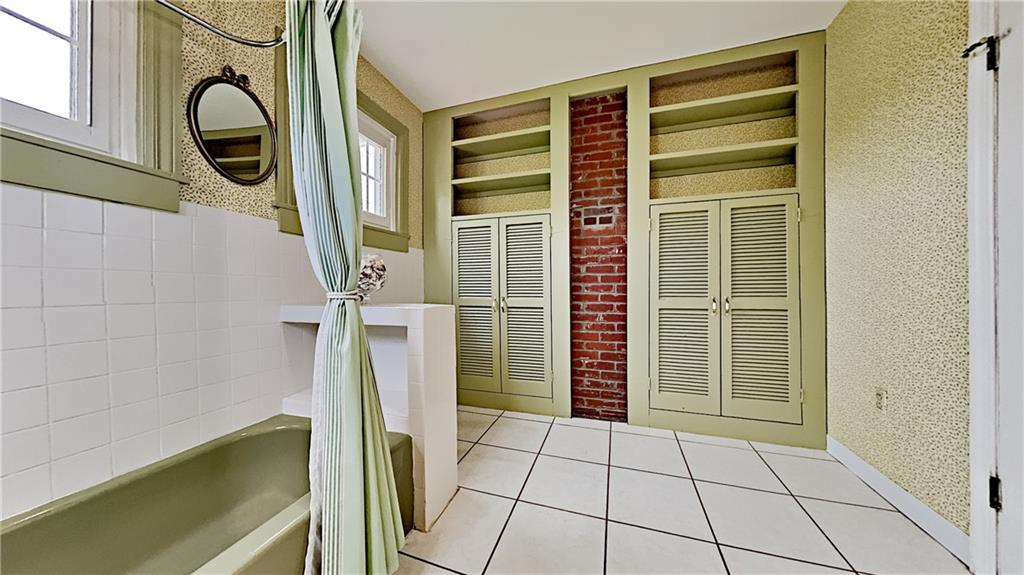 8150 Peebles Road Pittsburgh, PA 15237 - Photo 18 of 25 a bathroom with a shower