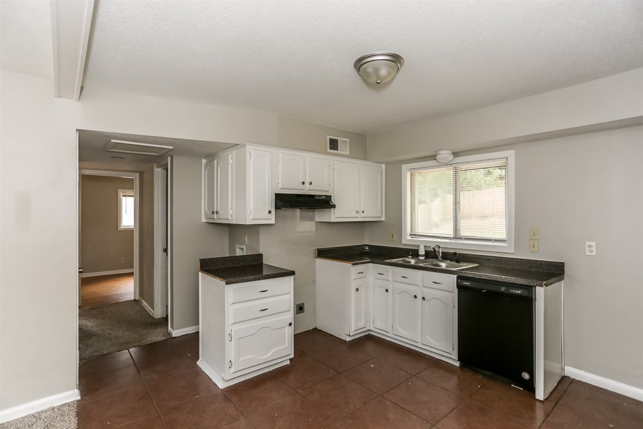 4171 Yale Road Memphis, TN 38128 - Photo 4 of 21