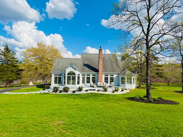 $2,895,000 | 2844 Fairview Church Road, Huddleston, VA 24104