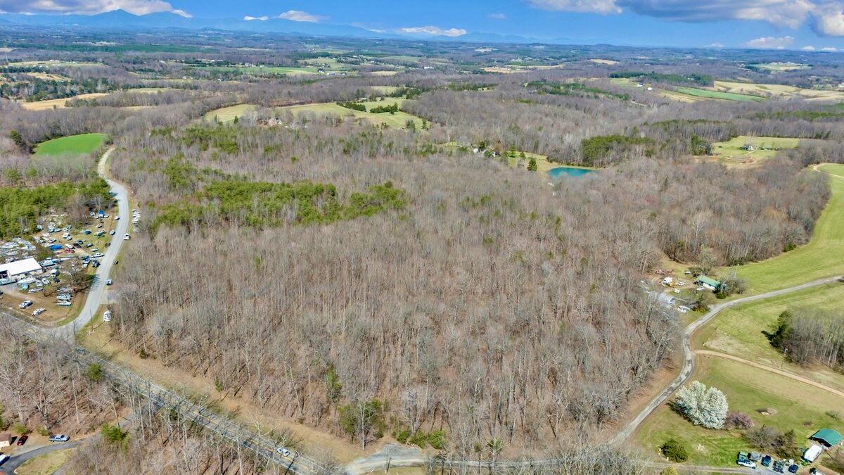 2844 Fairview Church Road Huddleston, VA 24104 - Photo 97 of 101 DJI_20260313142357_0021_D