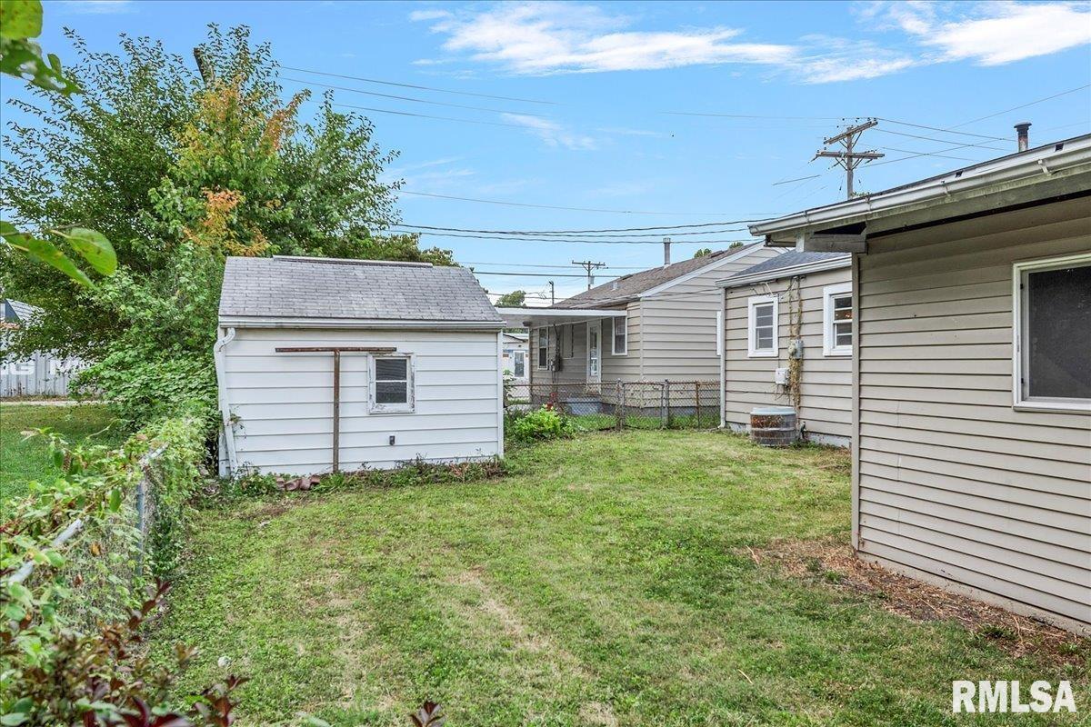 204 Highland Avenue Springfield, IL 62704 - Photo 26 of 28 Gallery Image 26