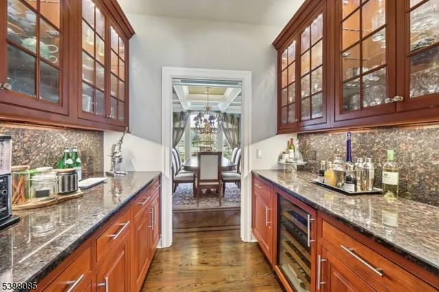 $1,840,000 | 20 Smithfield Road, Lebanon, NJ 08833