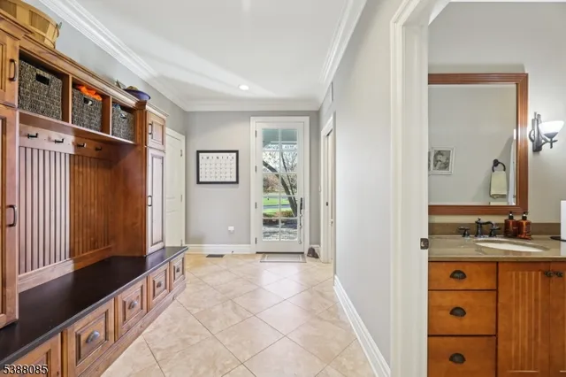 $1,840,000 | 20 Smithfield Road, Lebanon, NJ 08833