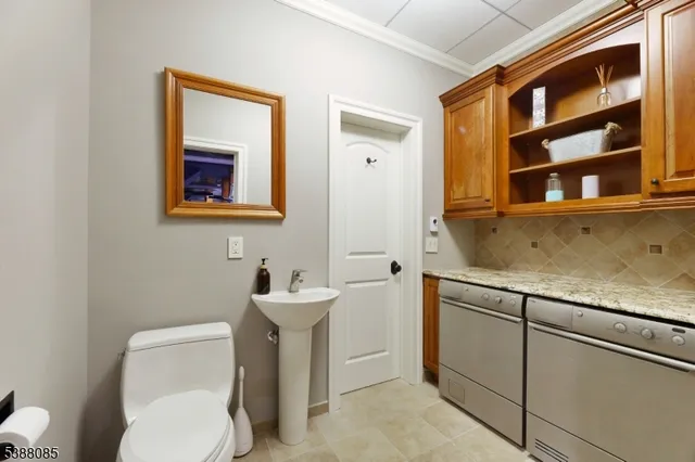 $1,840,000 | 20 Smithfield Road, Lebanon, NJ 08833