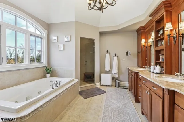 $1,840,000 | 20 Smithfield Road, Lebanon, NJ 08833