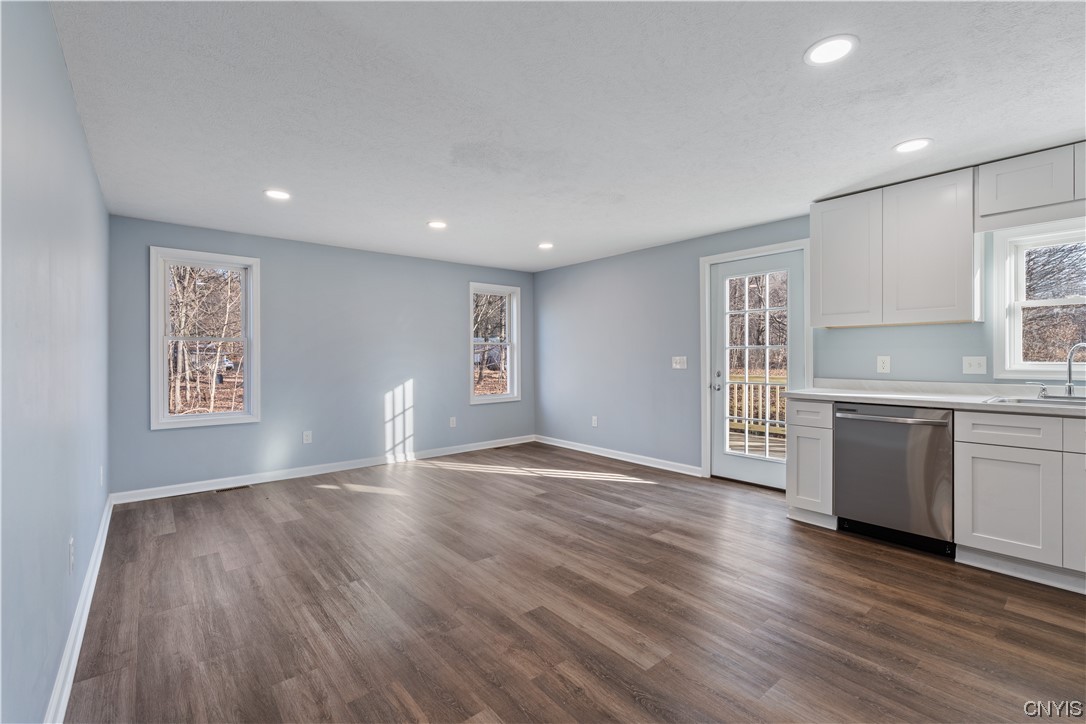 1644 County Rte 8 Granby, NY 13069 - Photo 5 of 20